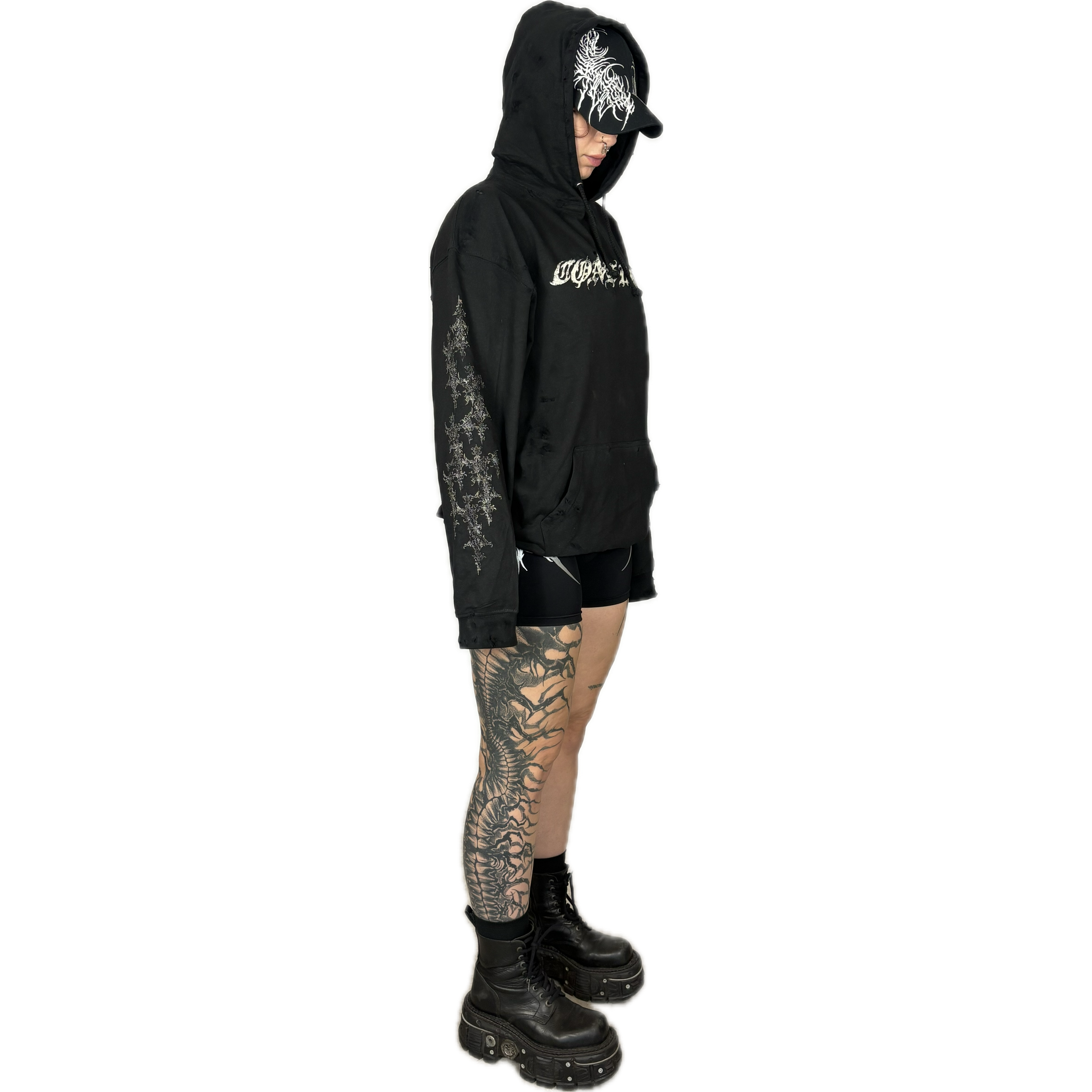 SIGNATURE GOTHIC - DISTRESSED HOODIE I UNISEX